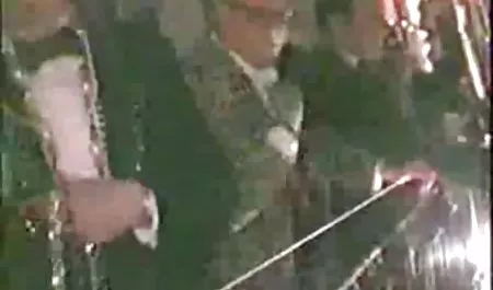 소피스 스미스 스트립을 벗은 cvfnhtnm gjhyj 침대에서 당신이 즐길 수있는