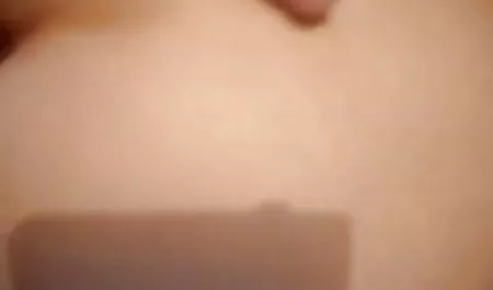 우리는 보지 못하는 괴상한 시계 에 동영상 사춘기라는 런던