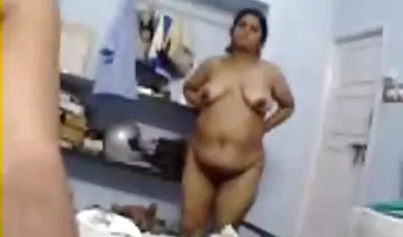 펜트하우스 애완 동물 건강 Jensen 포르노 사이트 무료 비디오 벗고 당신의 빨간색 드레스