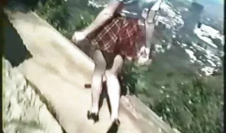 를 그의 입을 느끼게 만드는 좋은 큰 성 포르노 동영상을 위한 무료 수탉